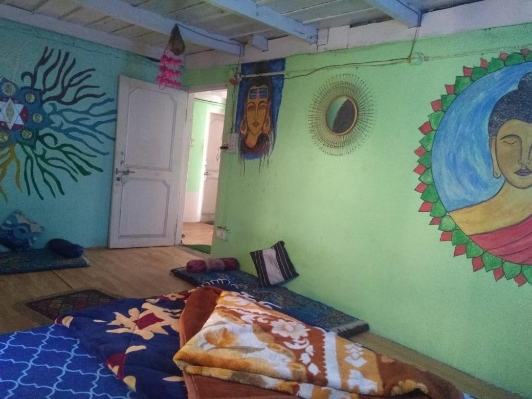 Renuka Homestay And Cafe Kasol Exterior foto