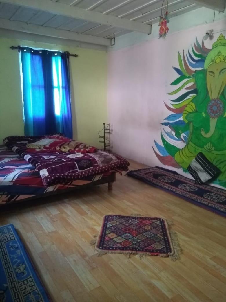 Renuka Homestay And Cafe Kasol Exterior foto