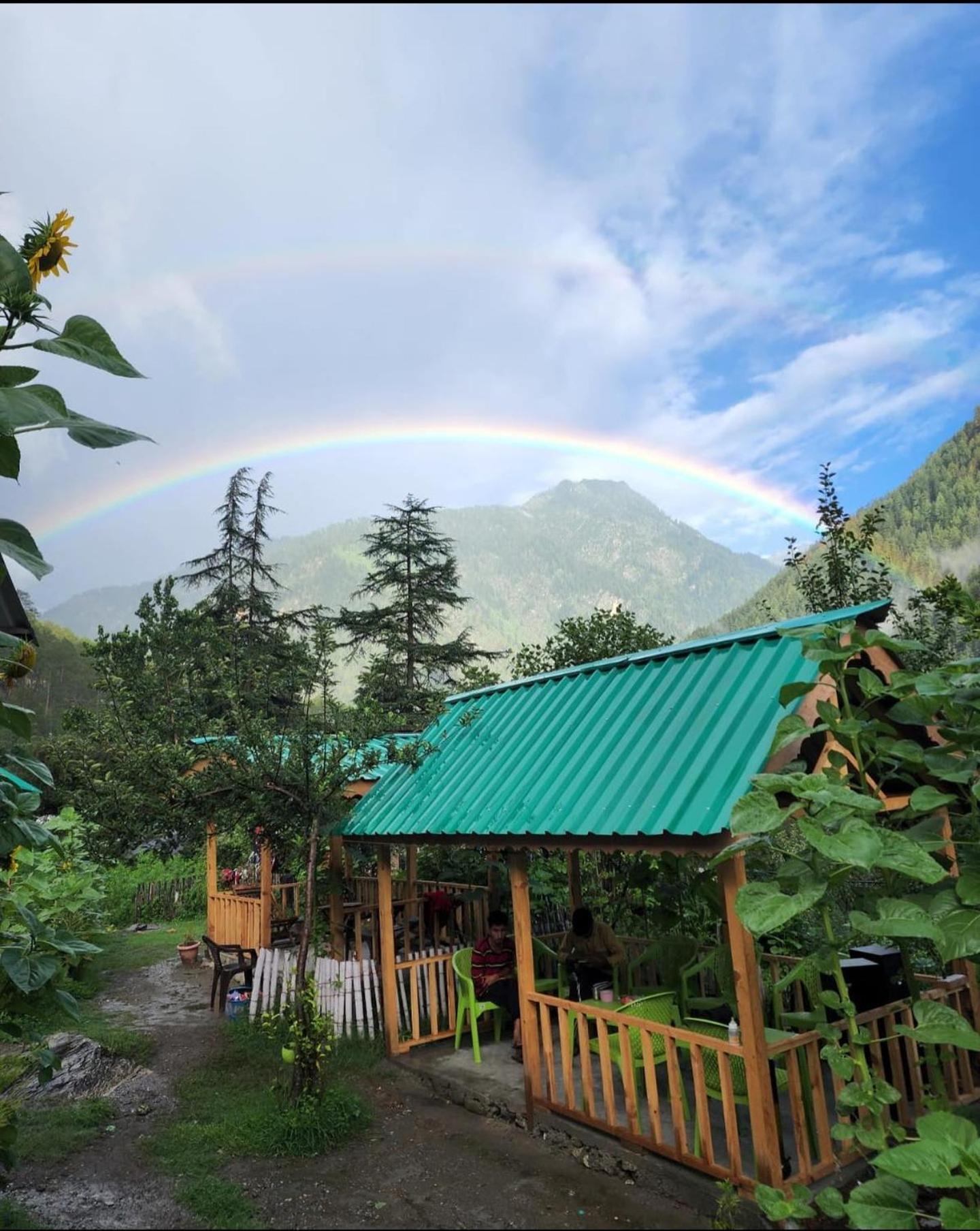 Renuka Homestay And Cafe Kasol Exterior foto